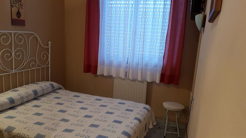 Hotel La Quinta Куэ Экстерьер фото