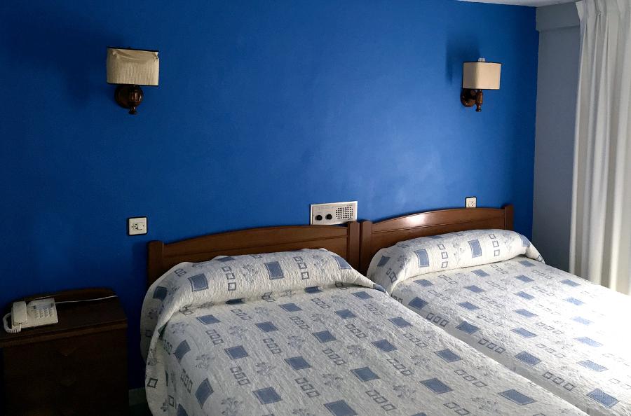 Hotel La Quinta Куэ Экстерьер фото